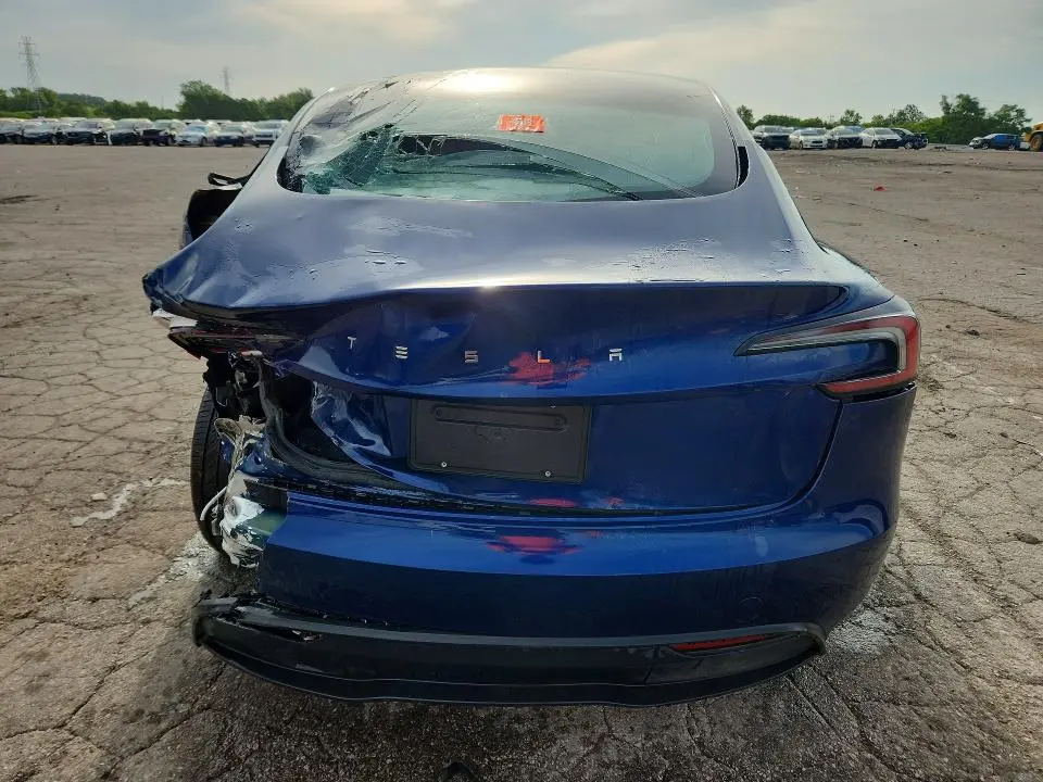 2025 TESLA MODEL 3   