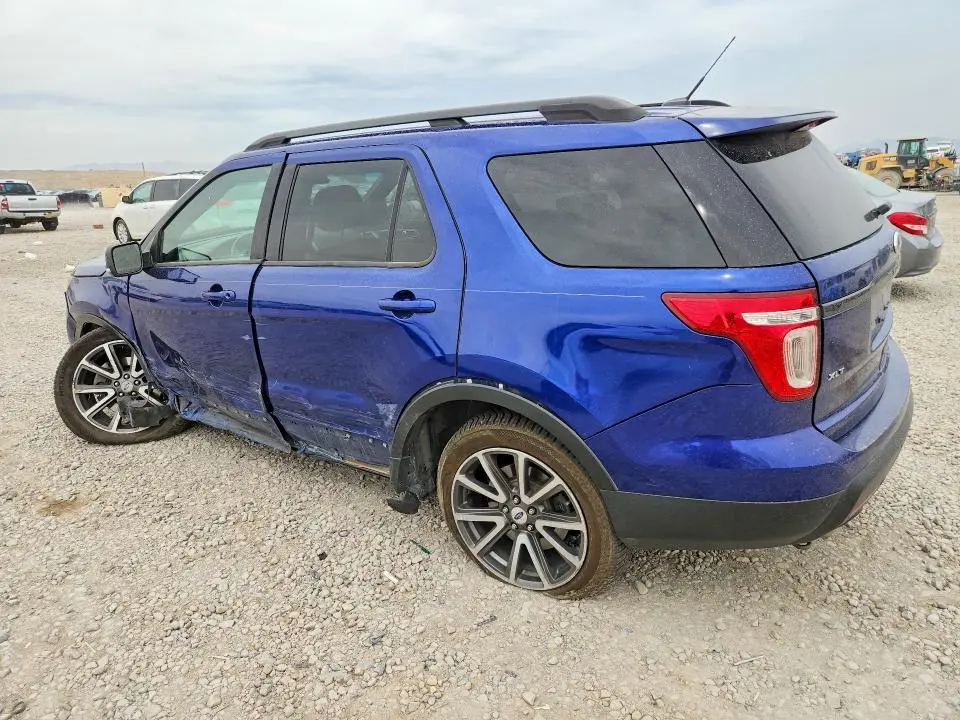 2015 FORD EXPLORER XLT  