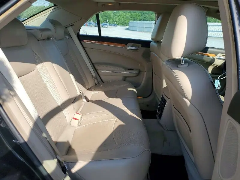 2013 CHRYSLER 300C   