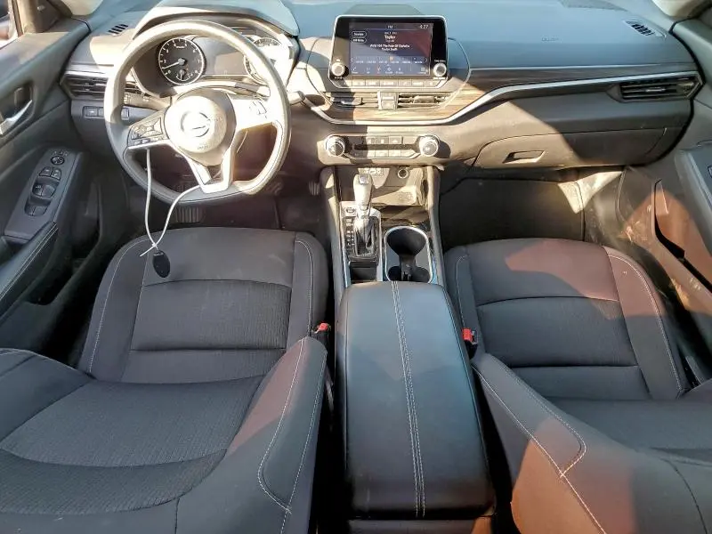 2024 NISSAN ALTIMA SV  