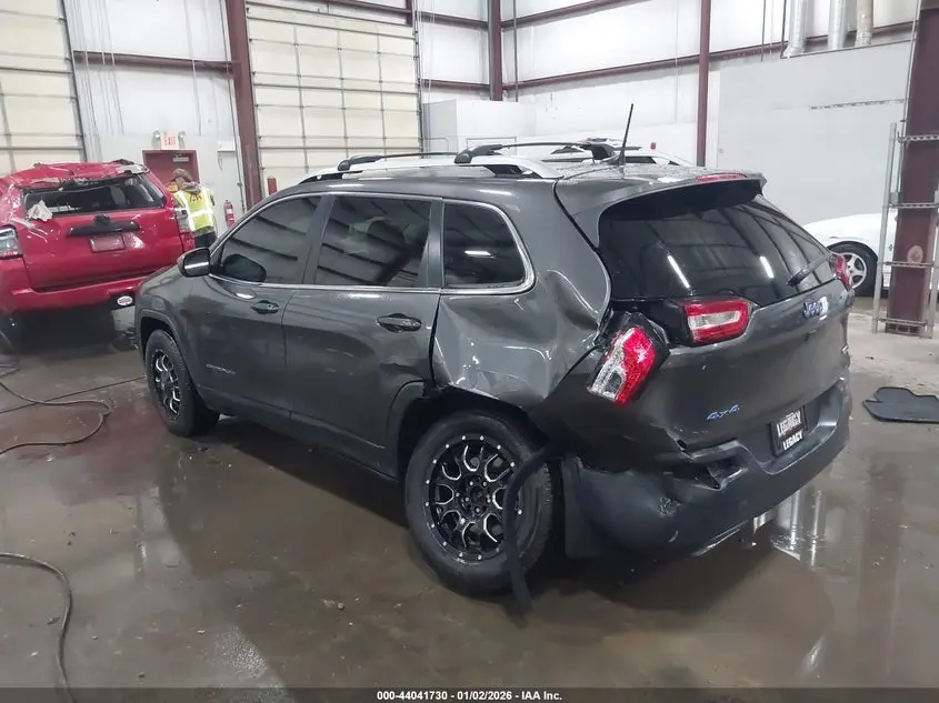 2018 JEEP CHEROKEE LATITUDE PLUS 4X4