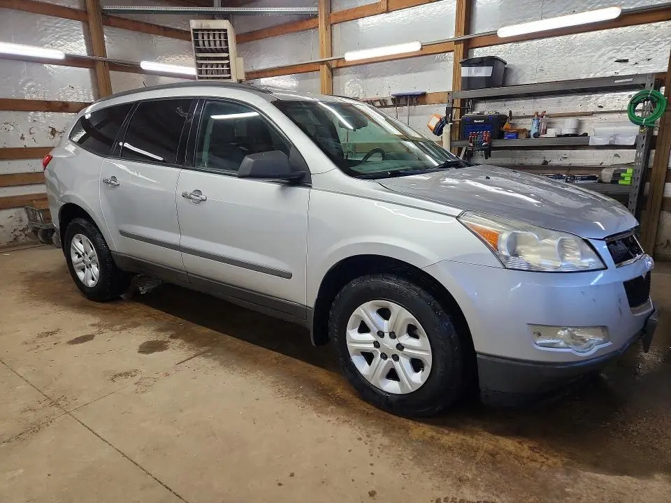 2012 CHEVROLET TRAVERSE LS  