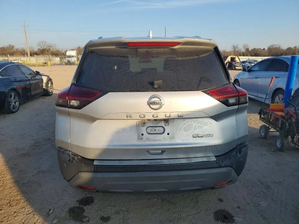2021 NISSAN ROGUE SL  