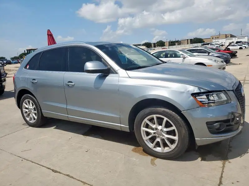 2011 AUDI Q5 PREMIUM  