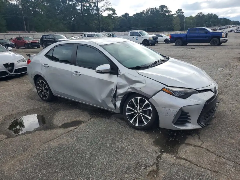 2017 TOYOTA COROLLA SE  