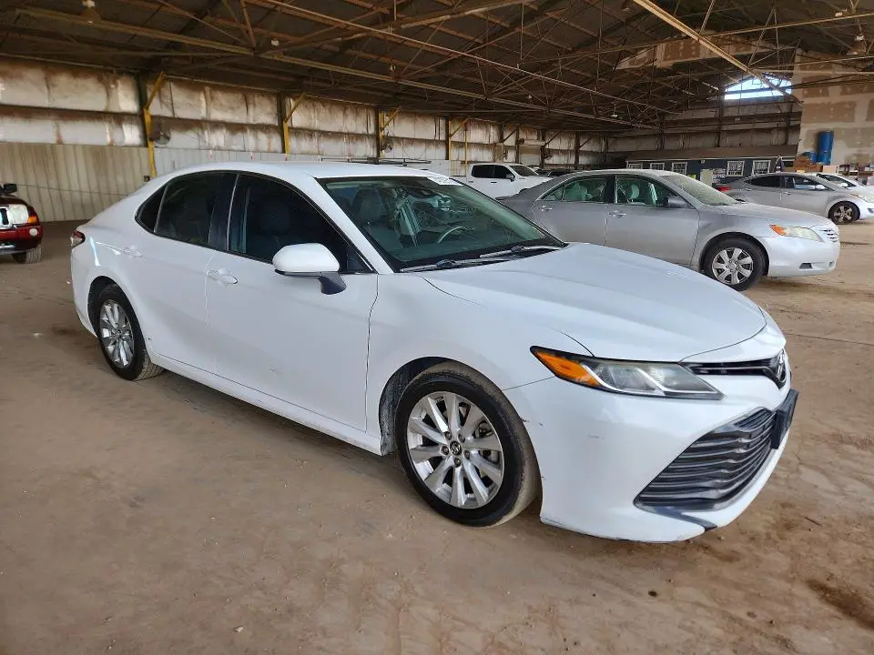 2018 TOYOTA CAMRY LE  