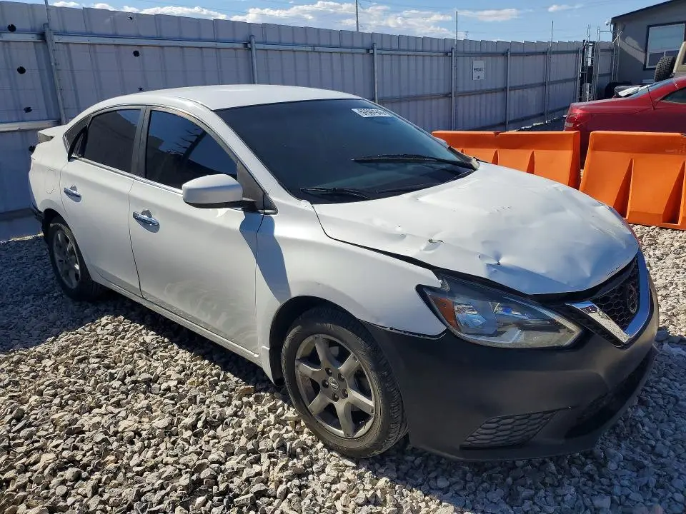 2016 NISSAN SENTRA SV  
