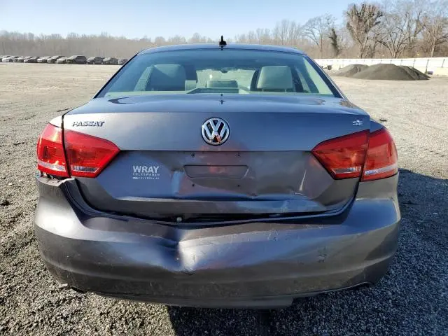 2013 VOLKSWAGEN PASSAT SE  
