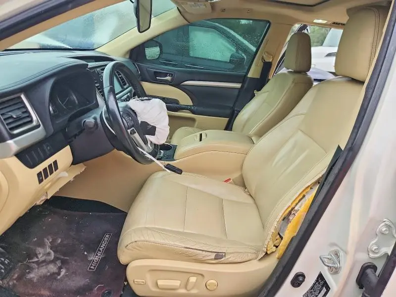 2014 TOYOTA HIGHLANDER XLE  