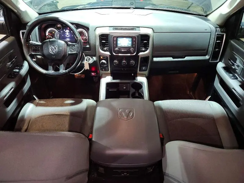 2014 RAM 1500 SLT  
