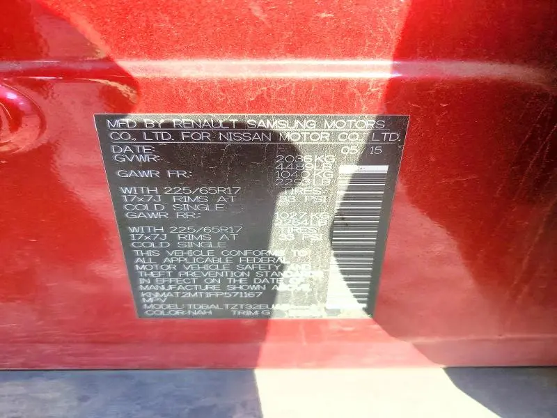 2015 NISSAN ROGUE SV  