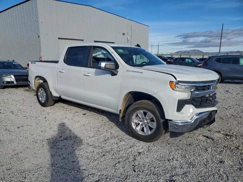 2025 CHEVROLET SILVERADO K1500 LT  