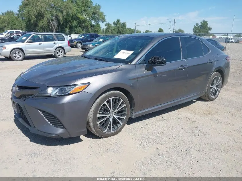 2020 TOYOTA CAMRY SE
