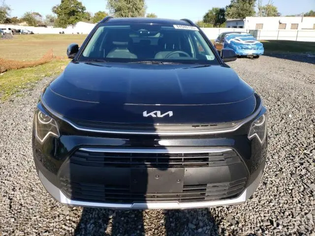 2025 KIA NIRO LX  
