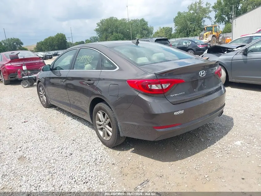 2017 HYUNDAI SONATA SE