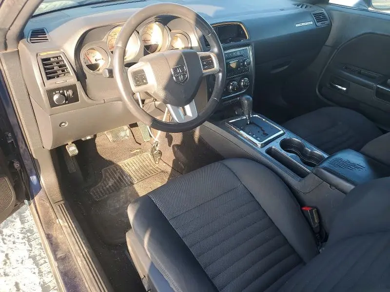 2013 DODGE CHALLENGER SXT  
