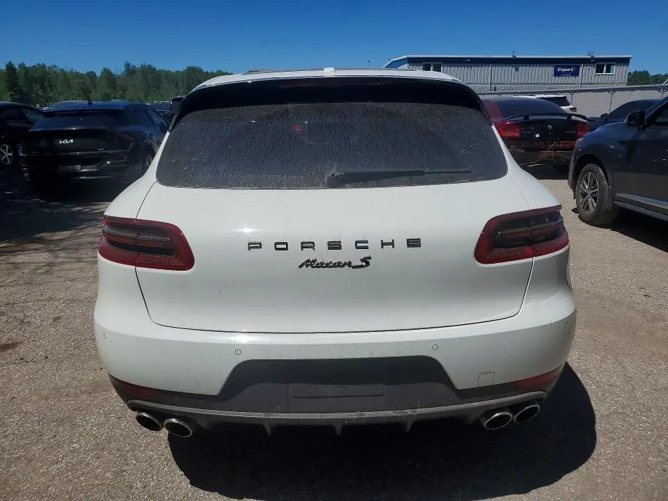 2015 PORSCHE MACAN S  