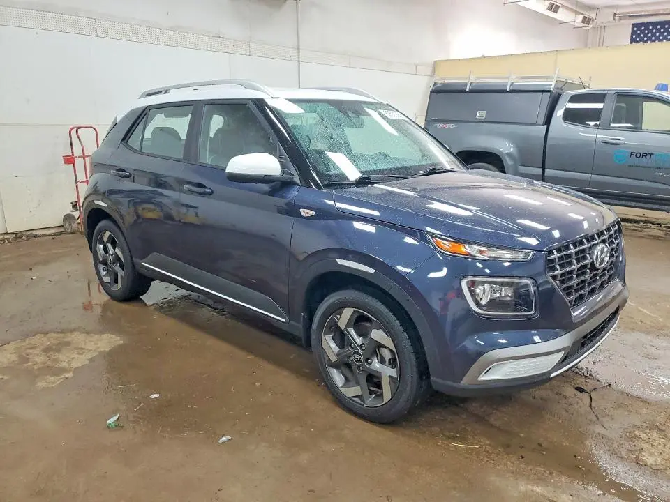 2021 HYUNDAI VENUE DENIM  