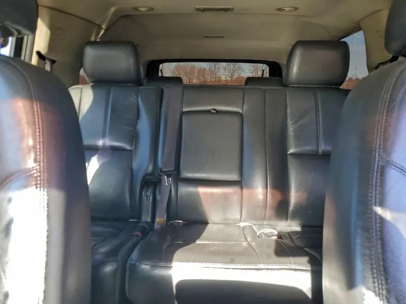 2014 CHEVROLET SUBURBAN K1500 LT  