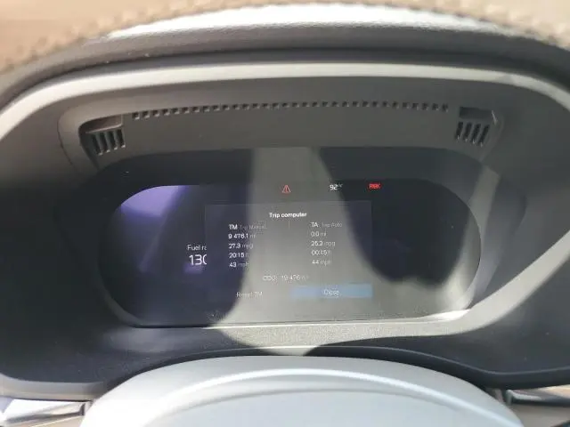 2025 VOLVO XC60 PLUS  