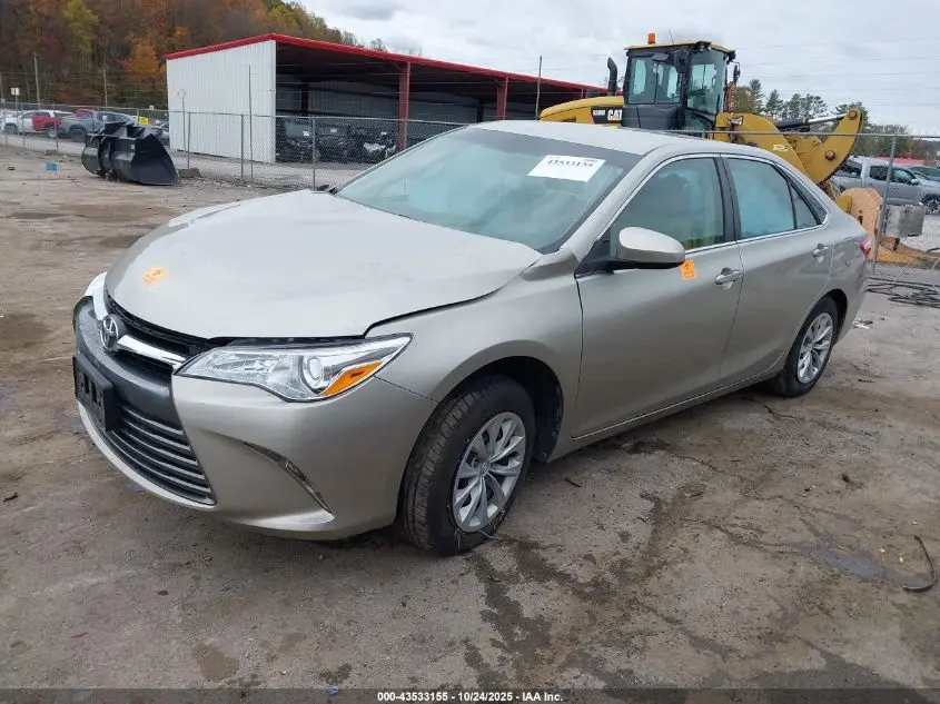 2017 TOYOTA CAMRY LE