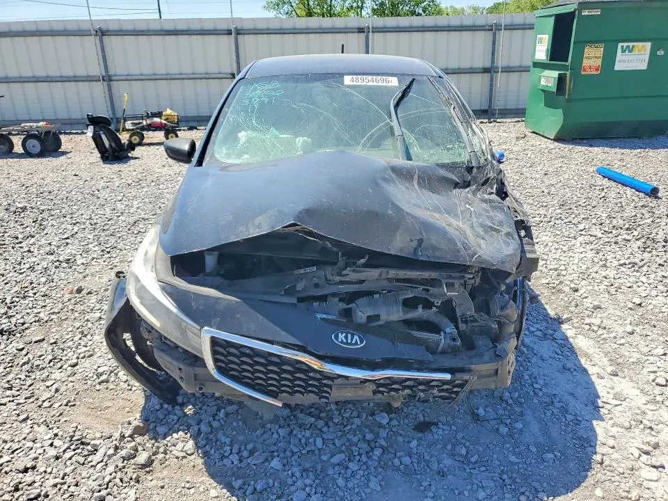 2017 KIA FORTE LX  