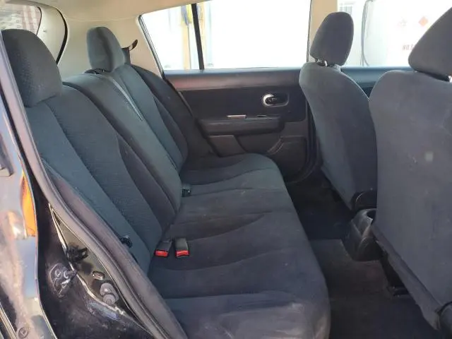 2011 NISSAN VERSA S  