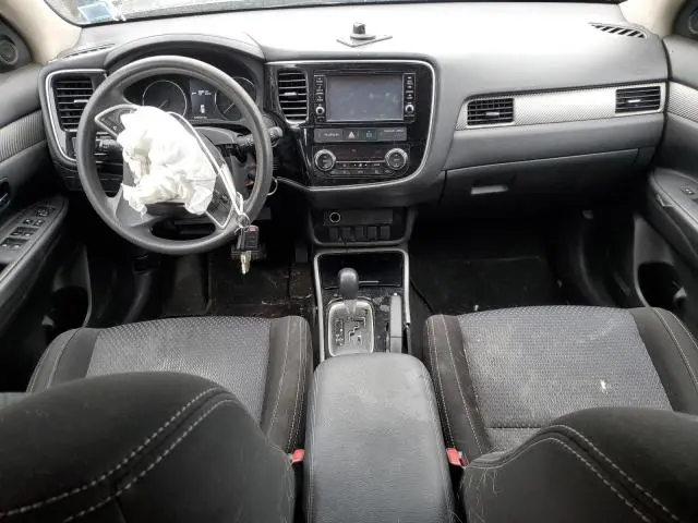 2018 MITSUBISHI OUTLANDER SE