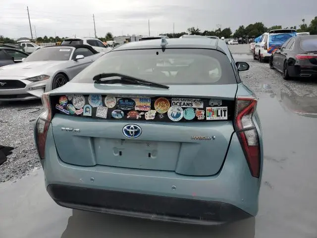 2017 TOYOTA PRIUS   