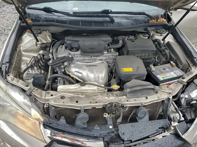 2015 TOYOTA CAMRY LE  