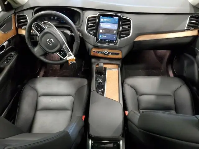 2024 VOLVO XC90 PLUS
