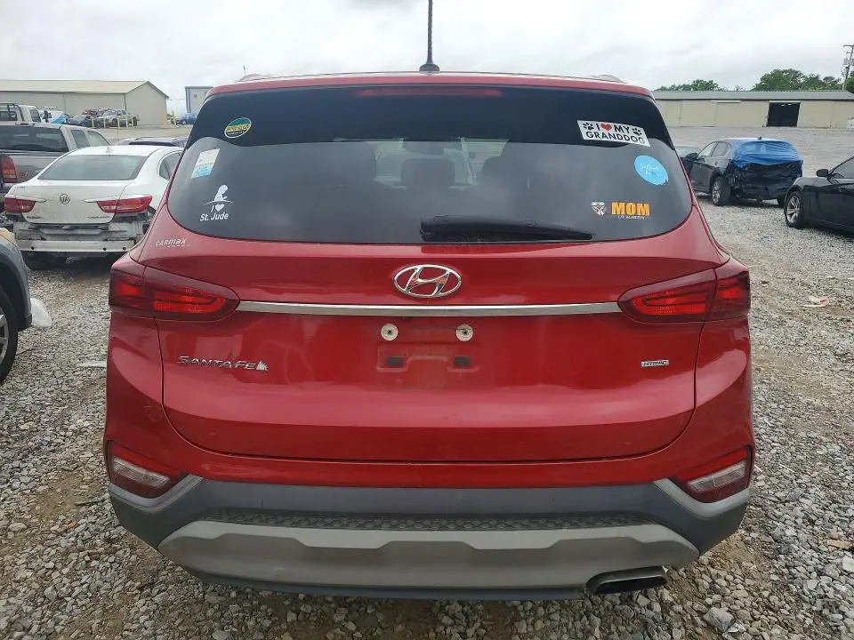 2019 HYUNDAI SANTA FE SE  