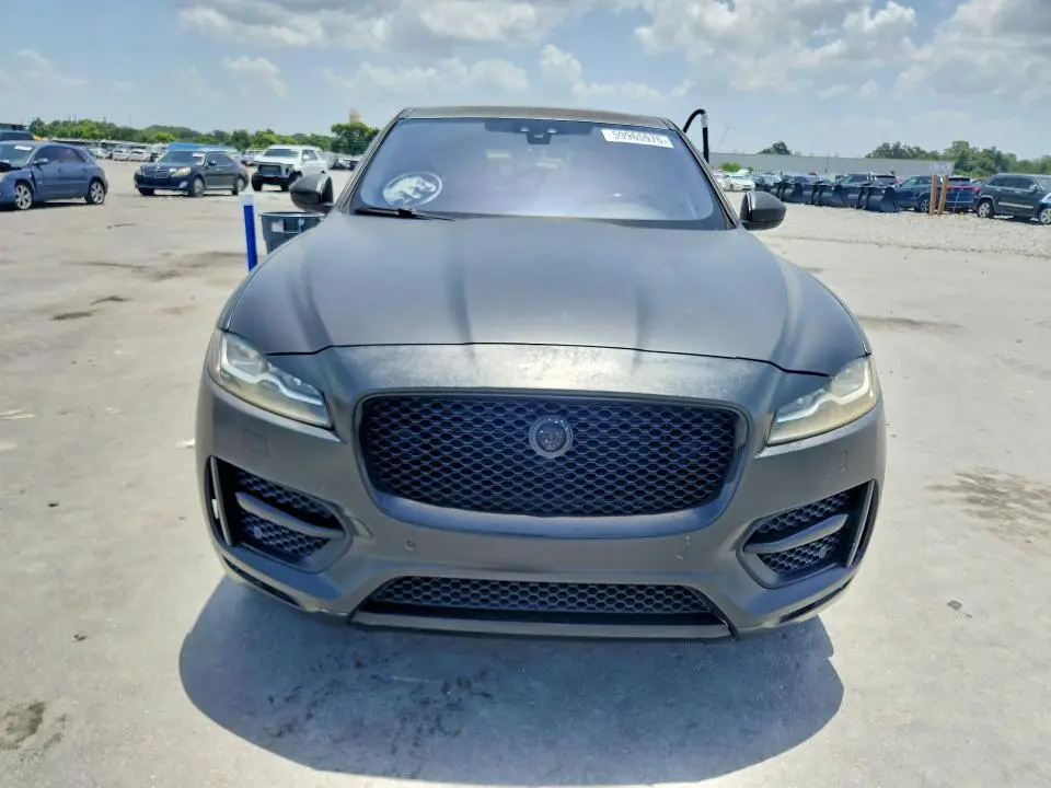 2017 JAGUAR F-PACE R - SPORT  