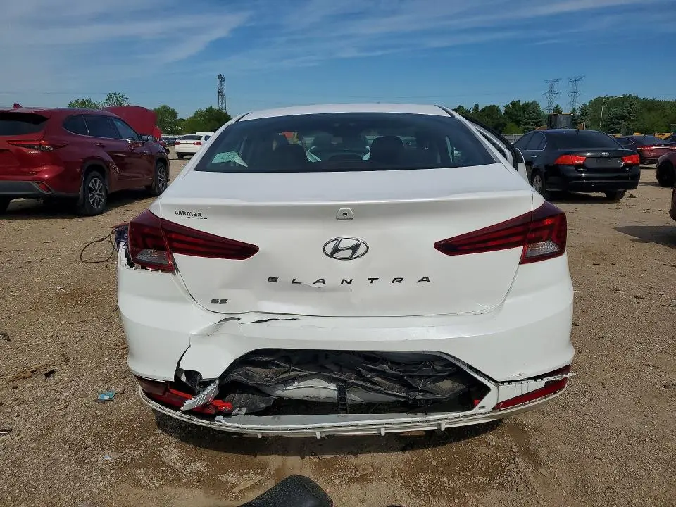 2019 HYUNDAI ELANTRA SE  