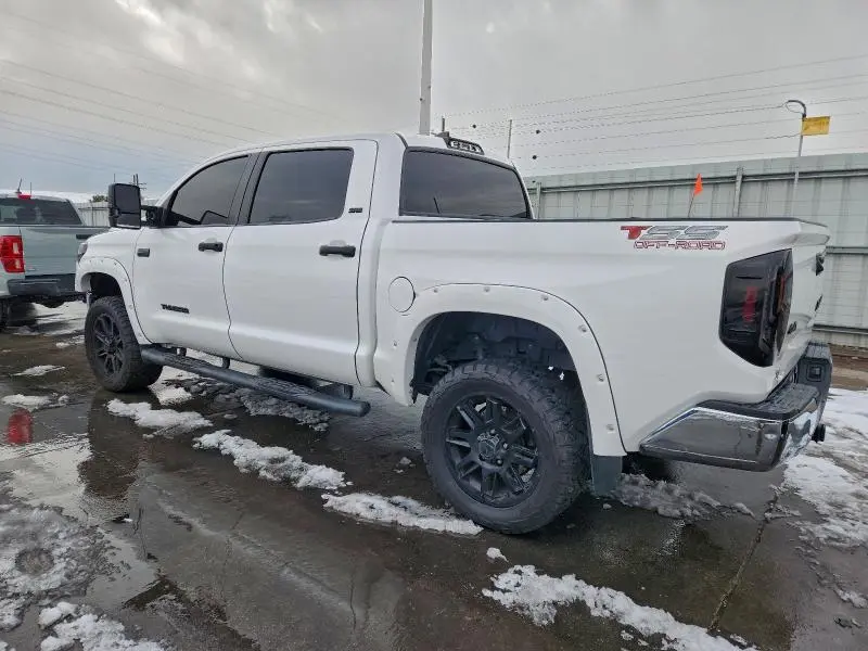 2020 TOYOTA TUNDRA SR5  