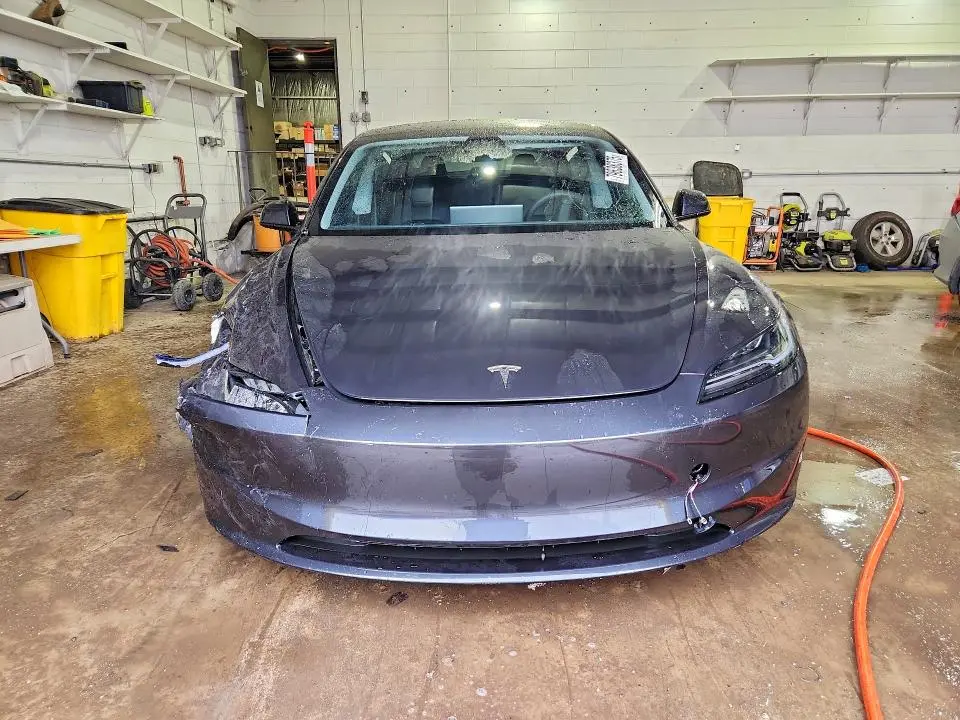 2025 TESLA MODEL 3   