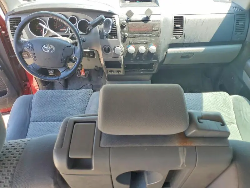 2011 TOYOTA TUNDRA CREWMAX SR5  