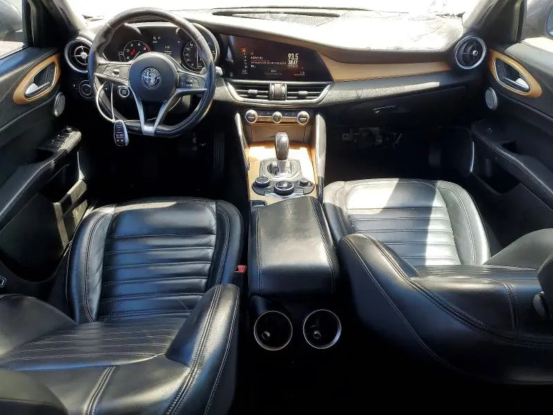 2017 ALFA ROMEO GIULIA TI Q4  