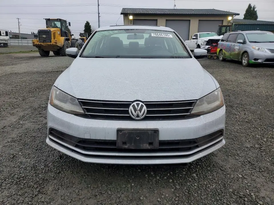 2017 VOLKSWAGEN JETTA SE  