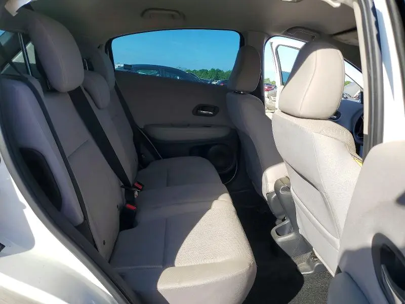 2016 HONDA HR-V LX  