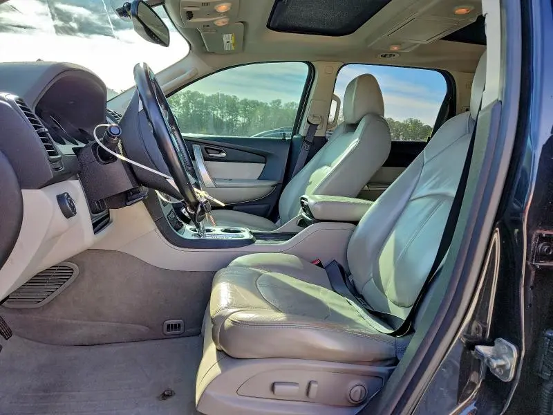 2010 GMC ACADIA SLT-2  