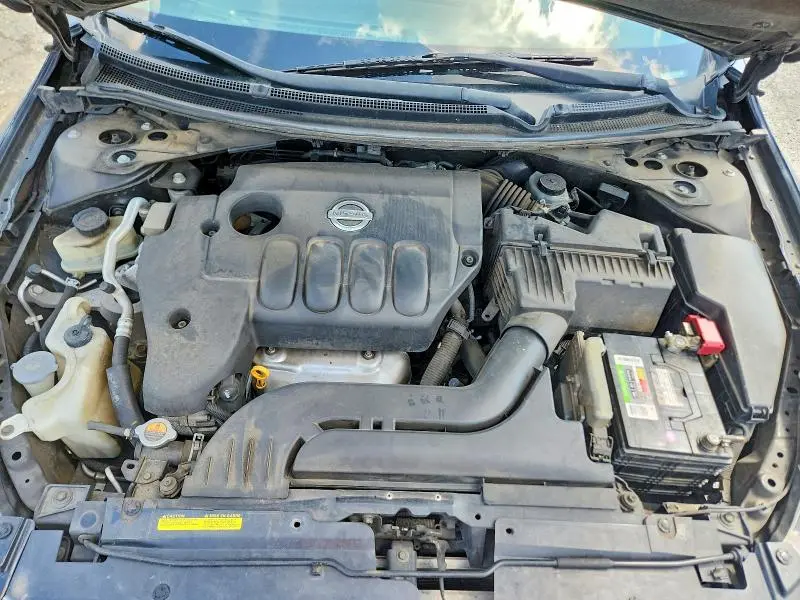 2010 NISSAN ALTIMA S  