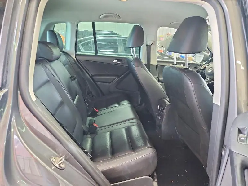 2014 VOLKSWAGEN TIGUAN S  