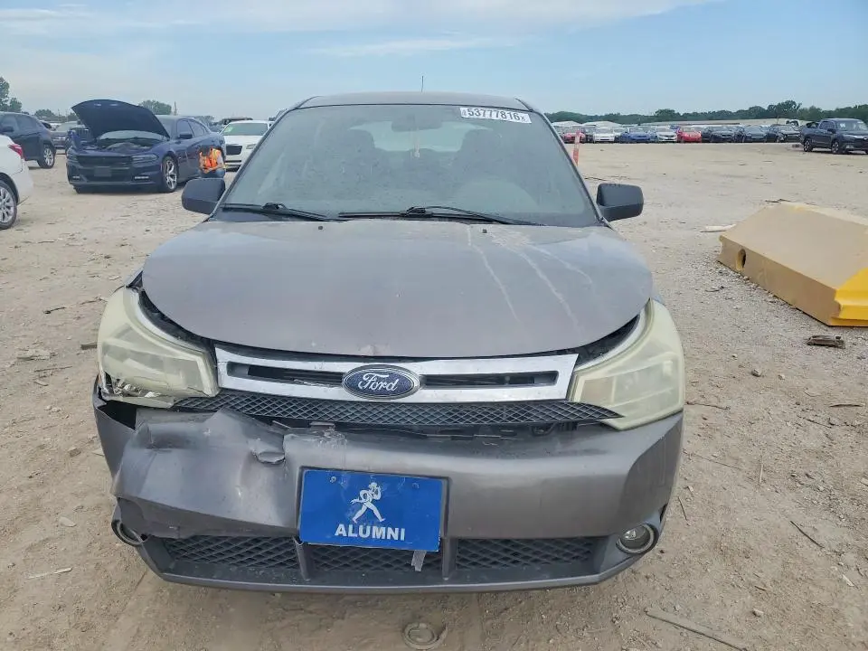 2010 FORD FOCUS SE  