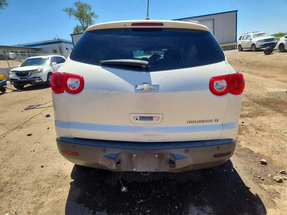 2012 CHEVROLET TRAVERSE LT  