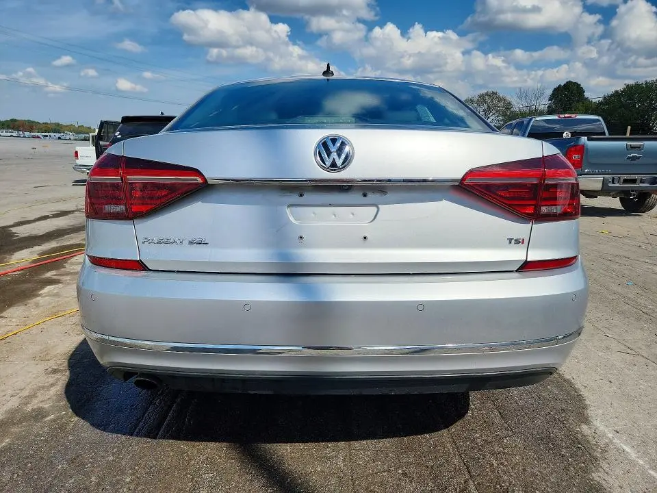 2017 VOLKSWAGEN PASSAT SEL PREMIUM  
