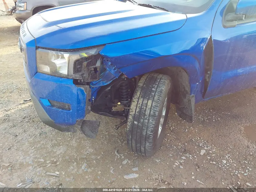 2024 NISSAN FRONTIER SV 4X4