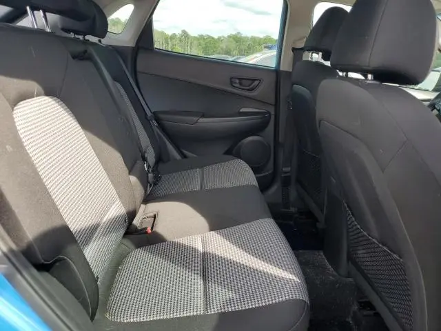 2021 HYUNDAI KONA SE  