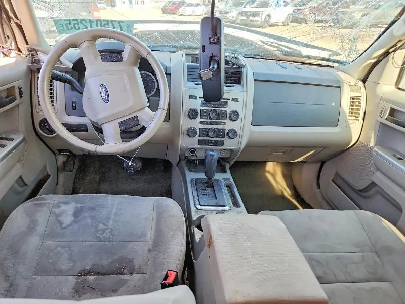2010 FORD ESCAPE XLT  