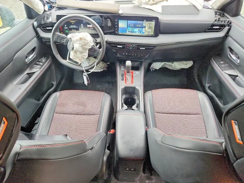 2025 NISSAN KICKS SR  